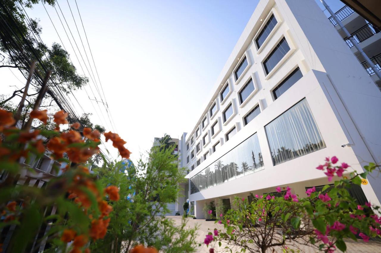 Kkm International Hotel Thiruvananthapuram Exterior photo